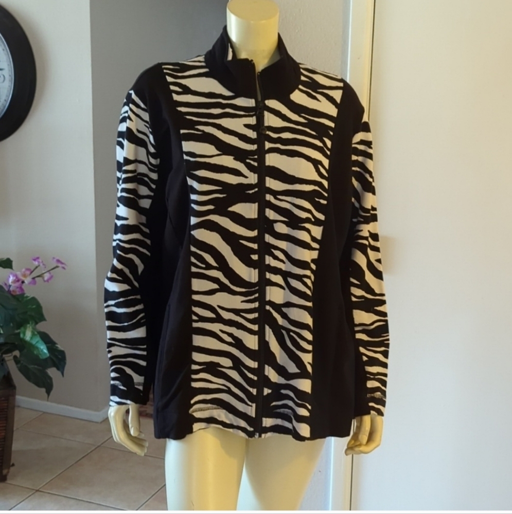 Wild Zebra Print Zipp Up Jacket - Make a Bold Statement! - Picture 2 of 8